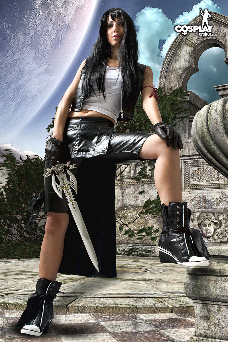 Эмилия, 33 года, 2 размер груди